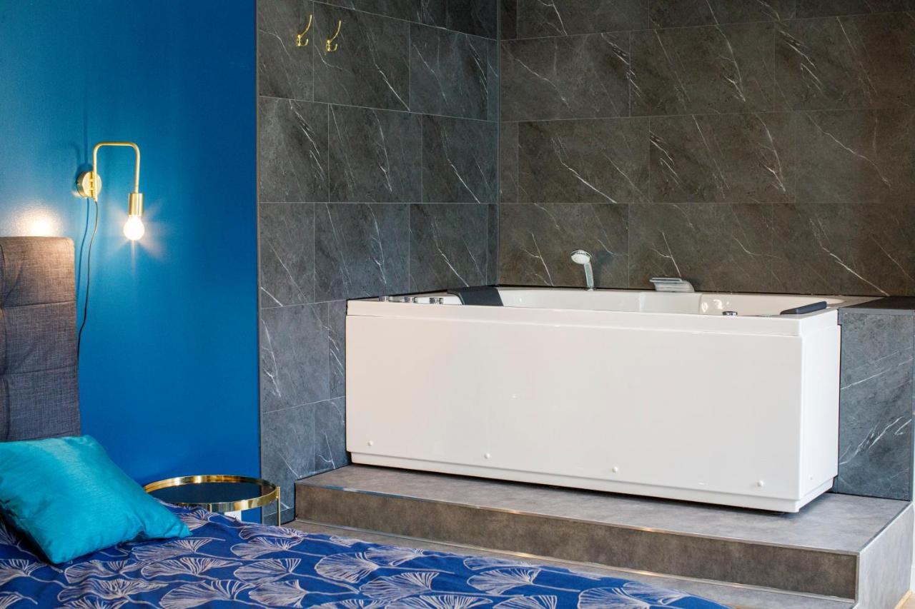 Spa & Detente - Suite Privee - Tours - Netflix ภายนอก รูปภาพ
